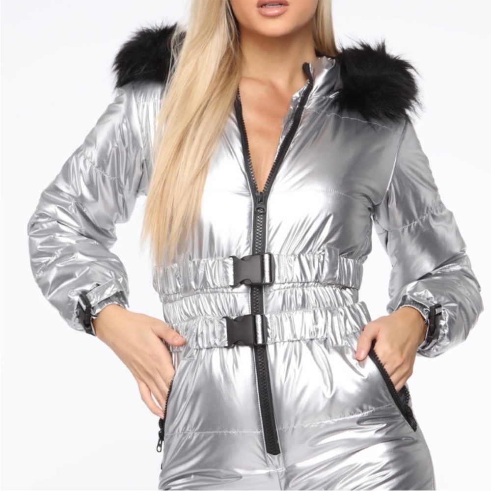 Fashion Nova Metallic Silver Ski Jacket with Black Fur